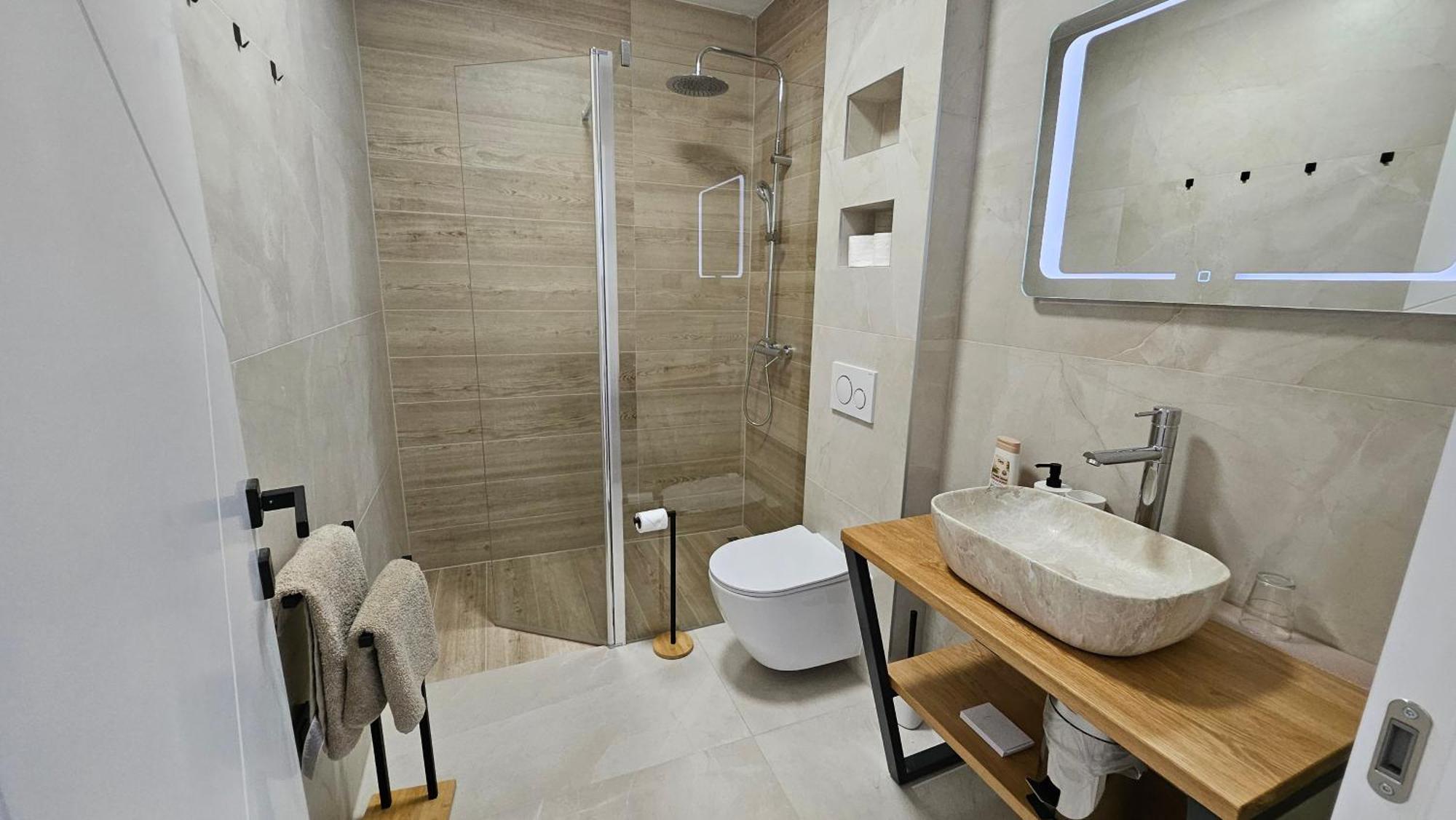 Richi Rooms & App 冯塔纳 外观 照片
