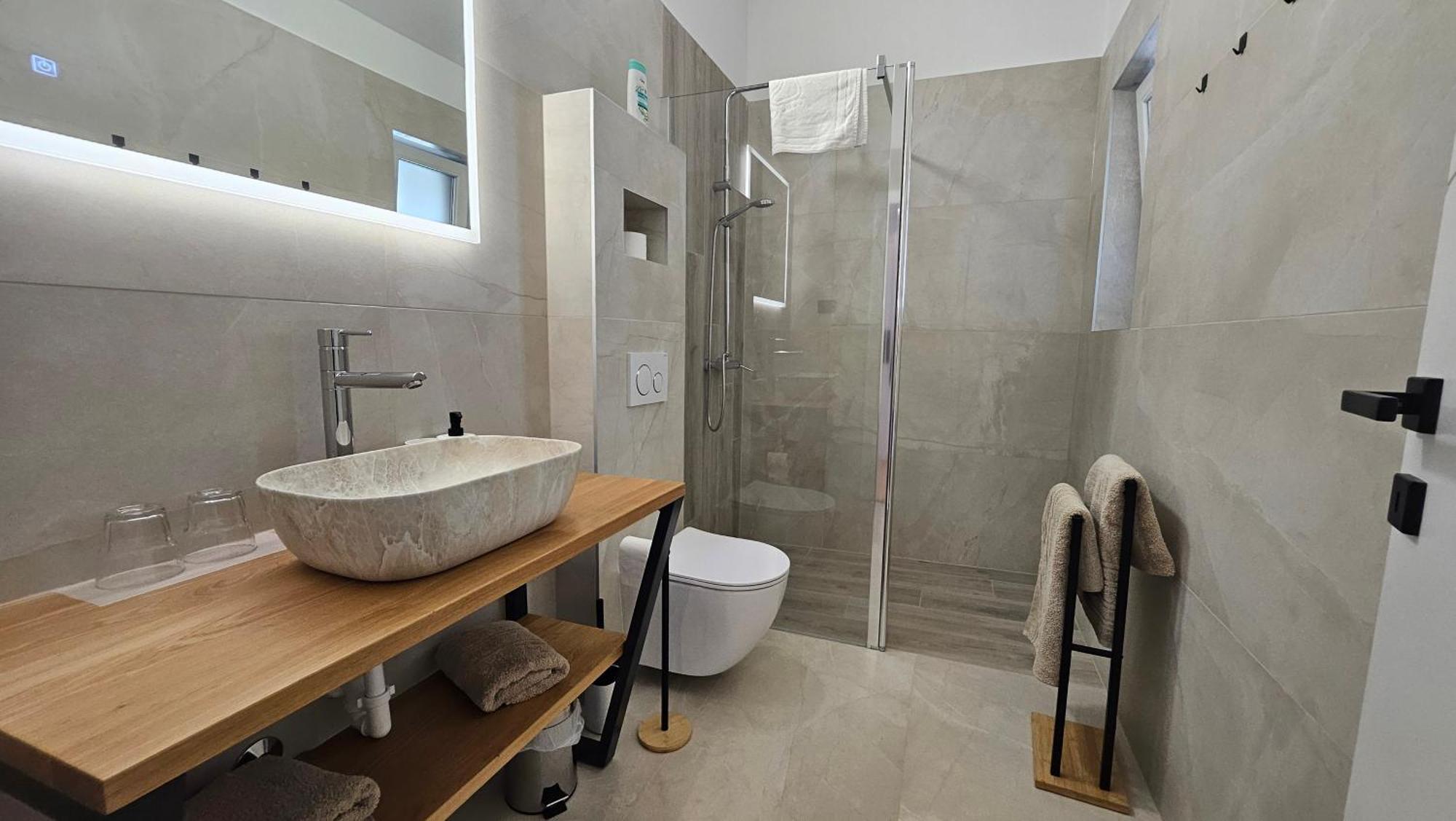 Richi Rooms & App 冯塔纳 外观 照片